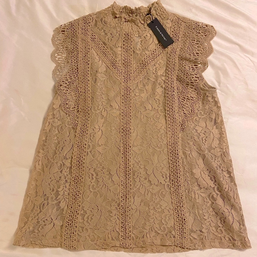 NWT Cable & Gauge Lace Top